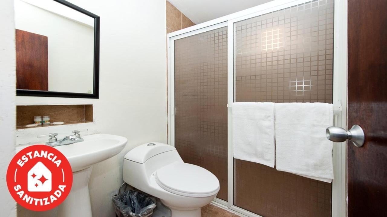 Econosuites Monterrey Exterior photo