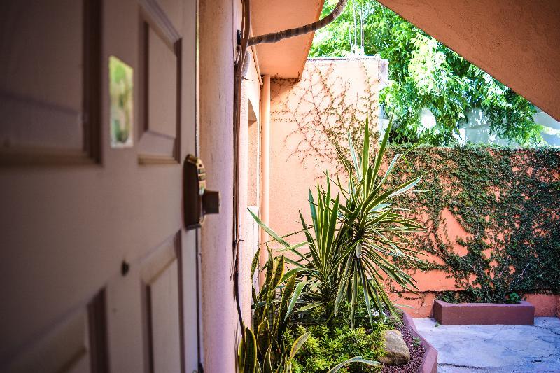 Econosuites Monterrey Exterior photo