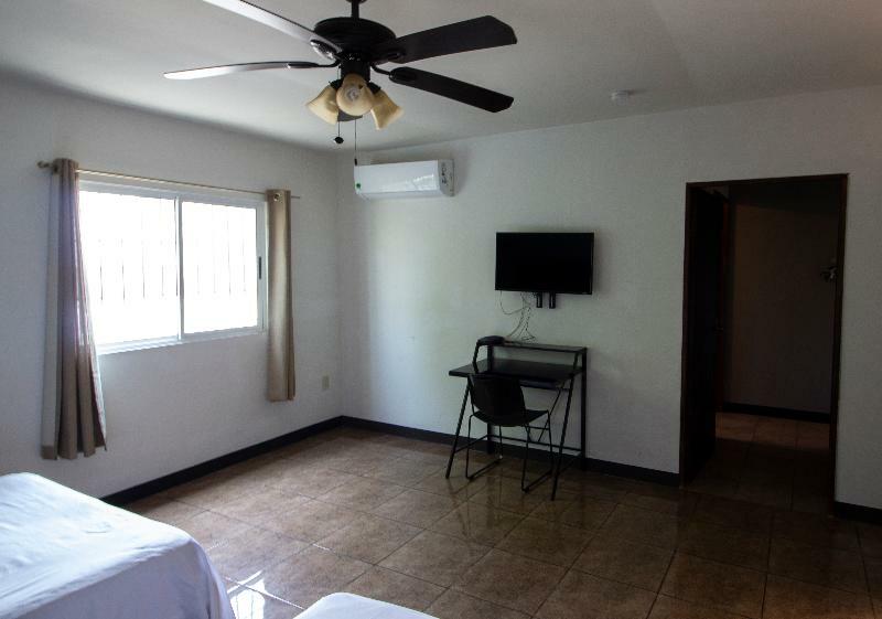 Econosuites Monterrey Exterior photo